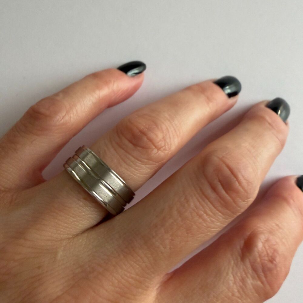 Silver Tone Band Ring Textured Striped Minimal Unisex Sz 6.5